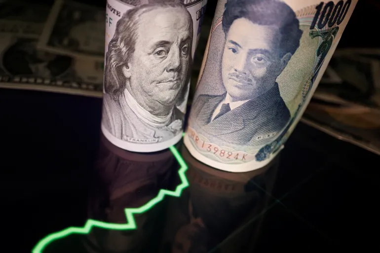 Japanese Yen Plunges to 37-Year Low Against US Dollar