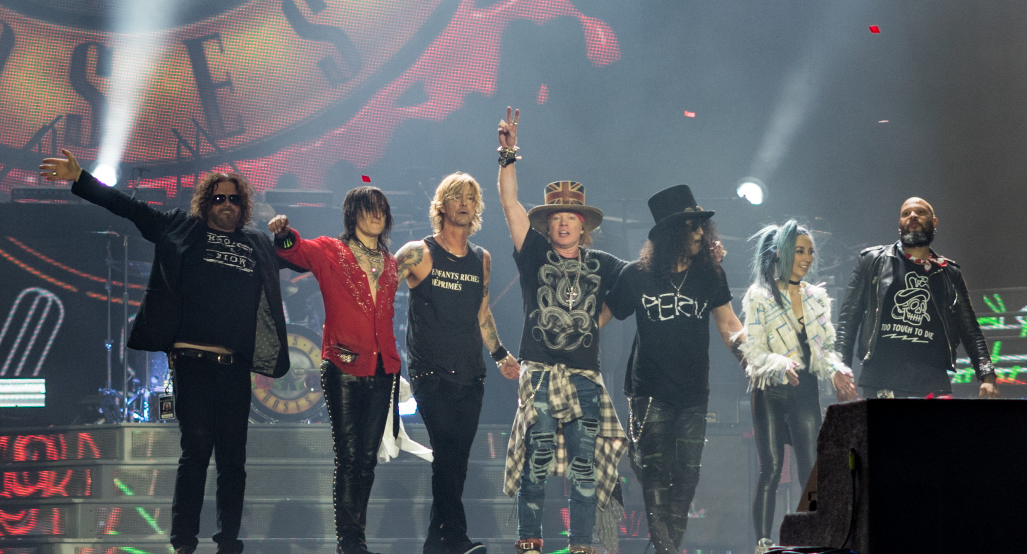 Guns N’ Roses Electrify Glastonbury: Rock Legends Deliver Career-Spanning Set, Cementing Legacy as Festival Titans